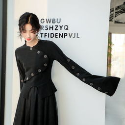 紅葉服飾 品牌故事、設計理念與時尚影響力